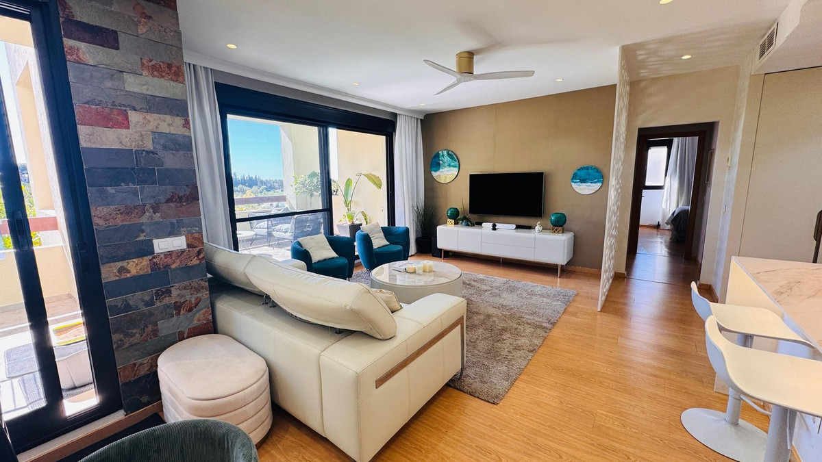 2 Bed Apartment for sale in Selwo Costa Del Sol, Málaga, Spain