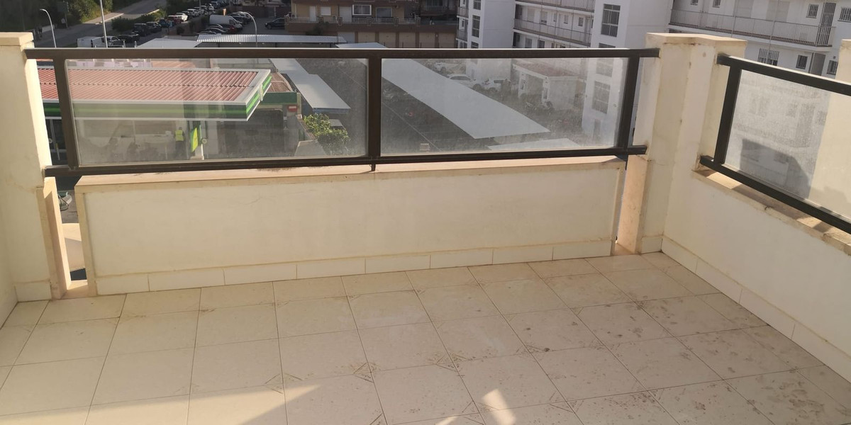Se vende Apartamento Planta Media de 2 dormitorios en Costa Del Sol, Málaga, España