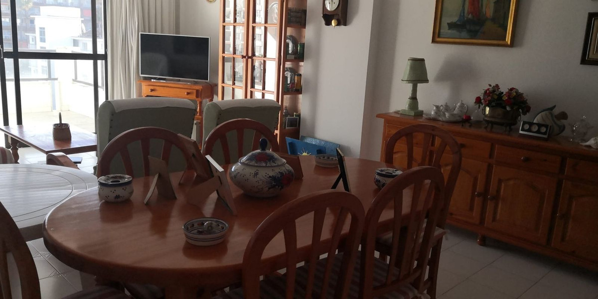Se vende Apartamento Planta Media de 2 dormitorios en Costa Del Sol, Málaga, España