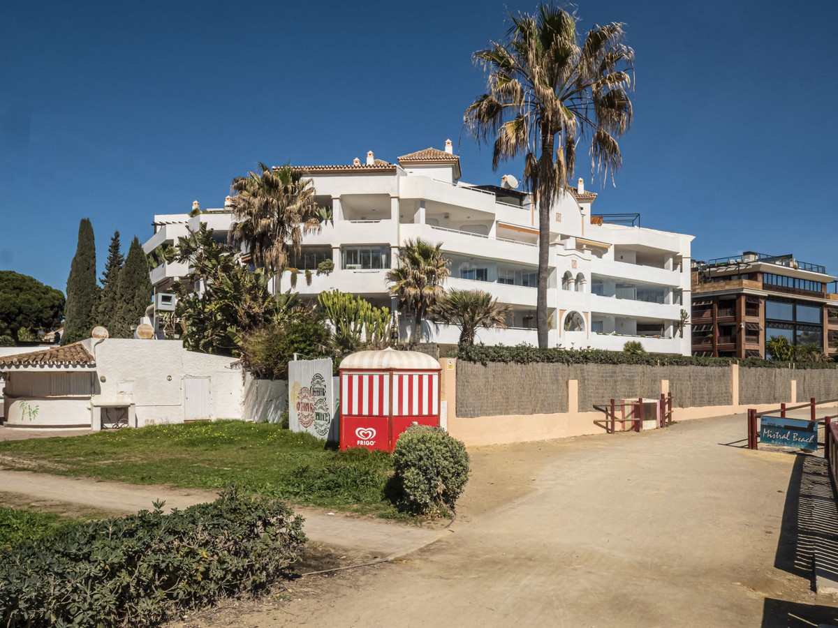 Se vende Apartamento Planta Baja de 2 dormitorios en Costa Del Sol, Málaga, España