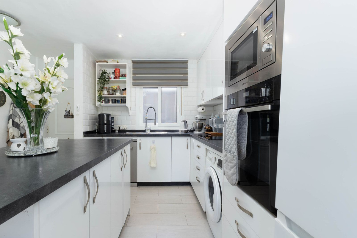 2 Bed Apartment for sale in Mijas Costa Del Sol, Málaga, Spain