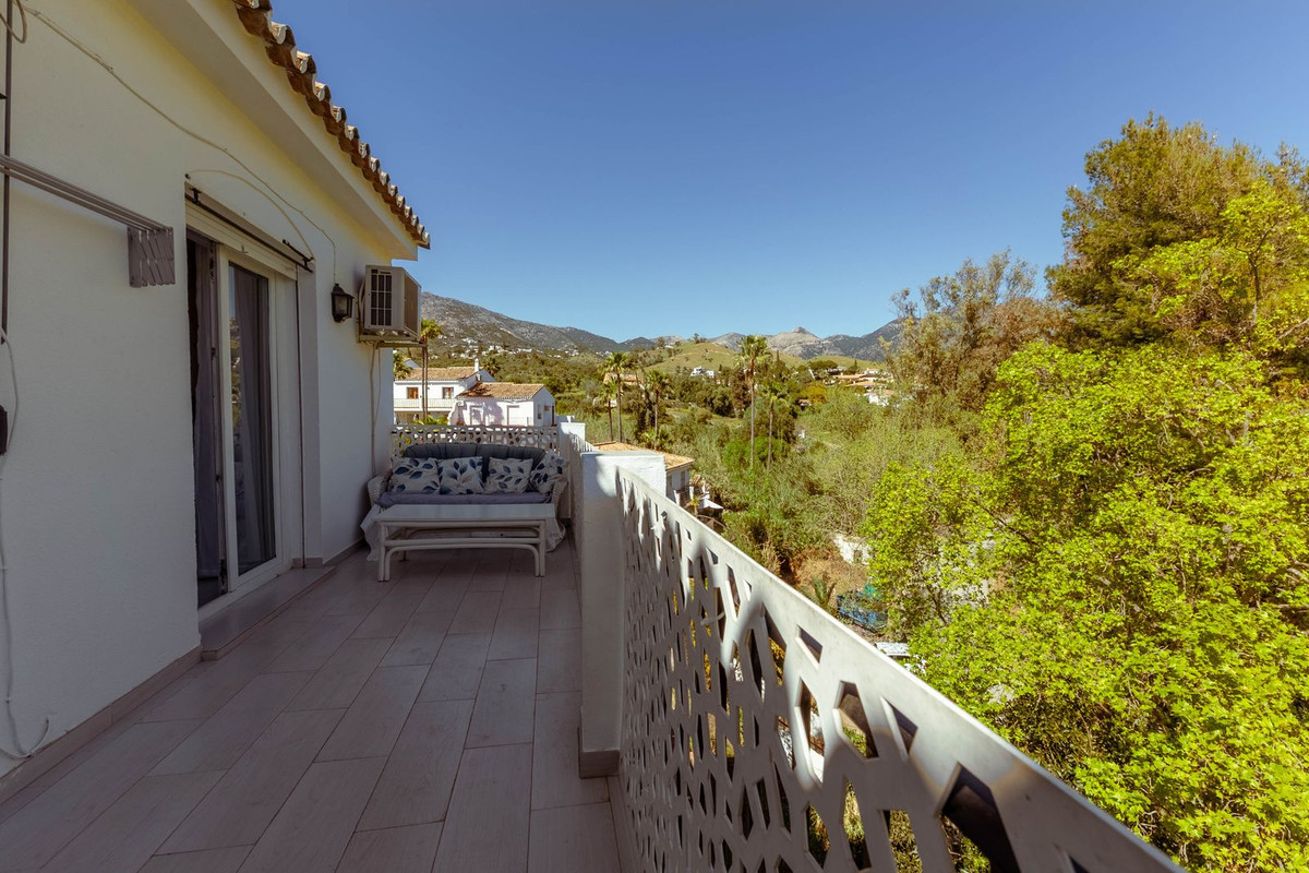 2 Bed Apartment for sale in Mijas Costa Del Sol, Málaga, Spain