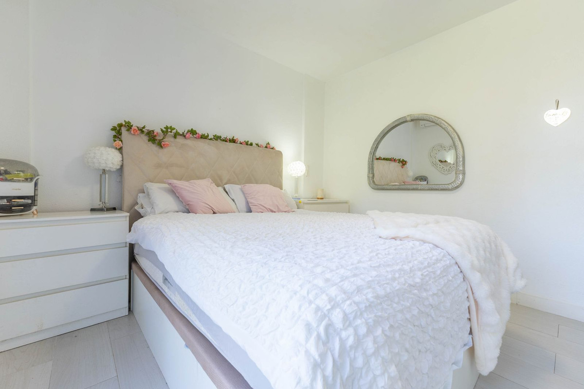 2 Bed Apartment for sale in Mijas Costa Del Sol, Málaga, Spain