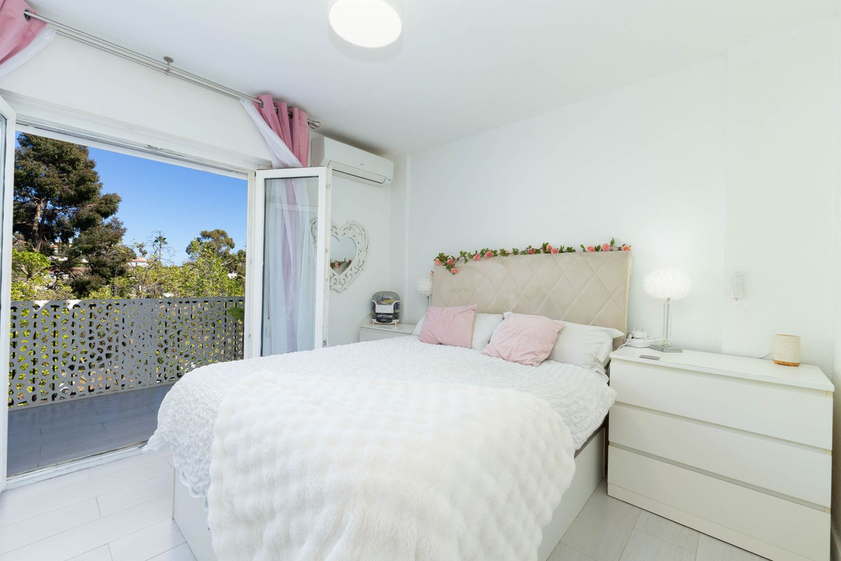 2 Bed Apartment for sale in Mijas Costa Del Sol, Málaga, Spain