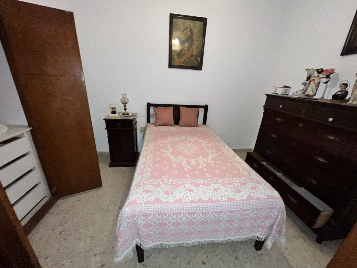 8 Bed Townhouse for sale in Estepona Costa Del Sol, Málaga, Spain