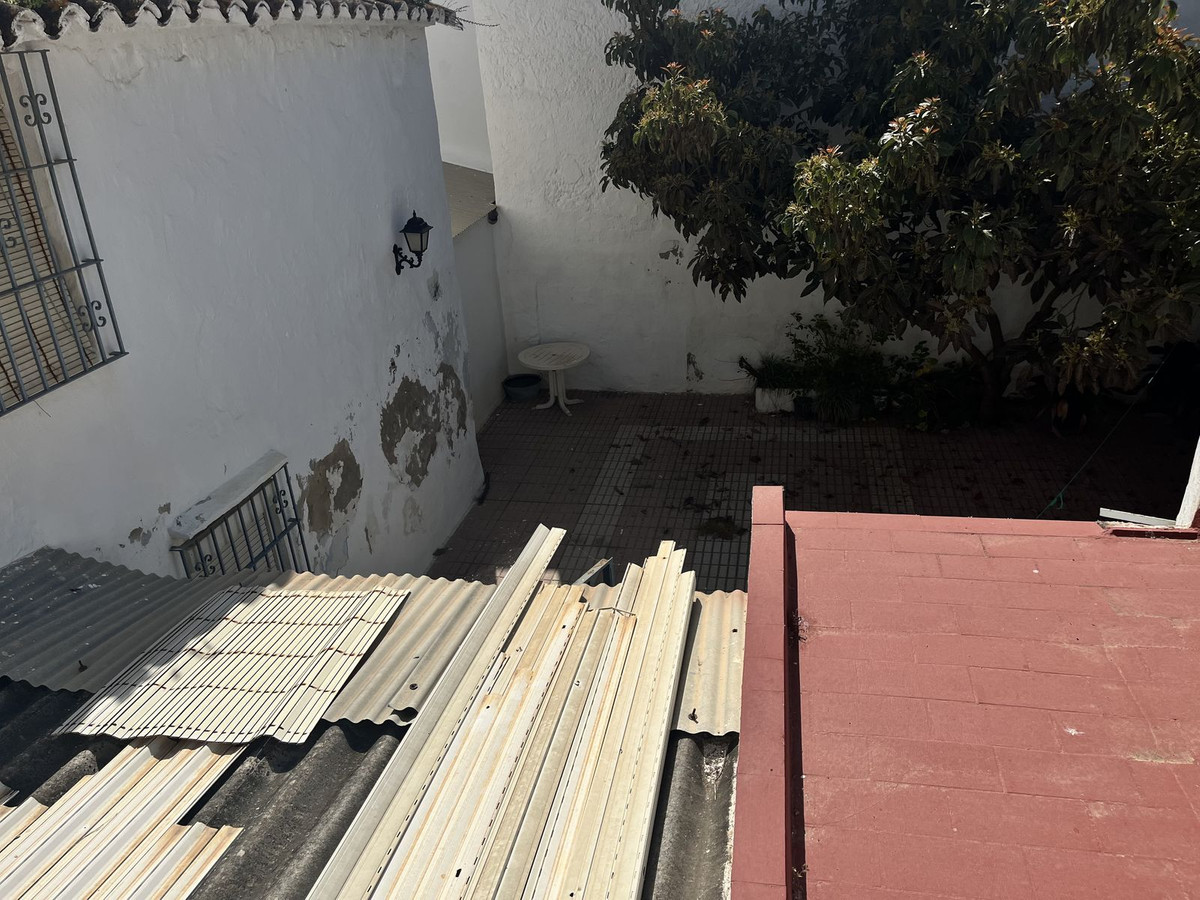 8 Bed Townhouse for sale in Estepona Costa Del Sol, Málaga, Spain