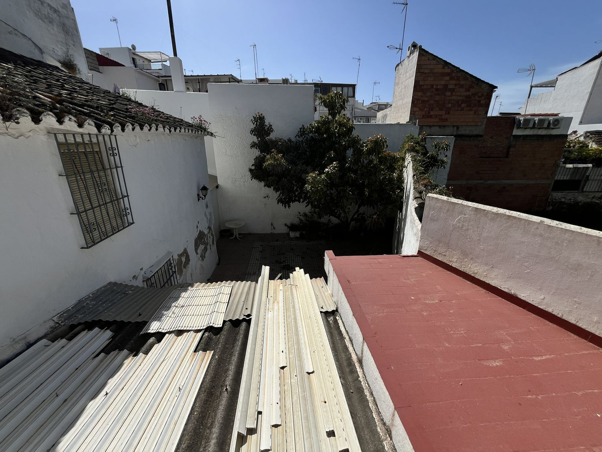 8 Bed Townhouse for sale in Estepona Costa Del Sol, Málaga, Spain