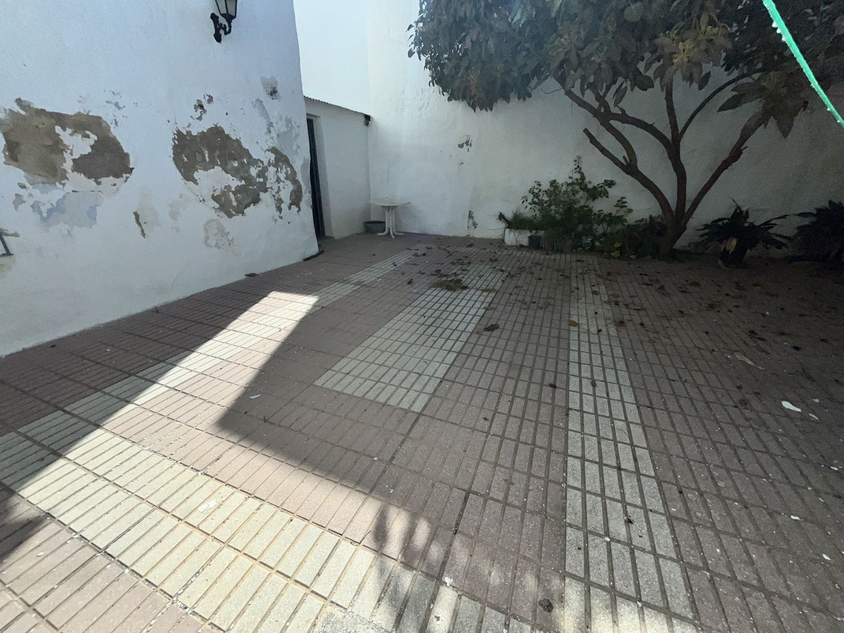 8 Bed Townhouse for sale in Estepona Costa Del Sol, Málaga, Spain