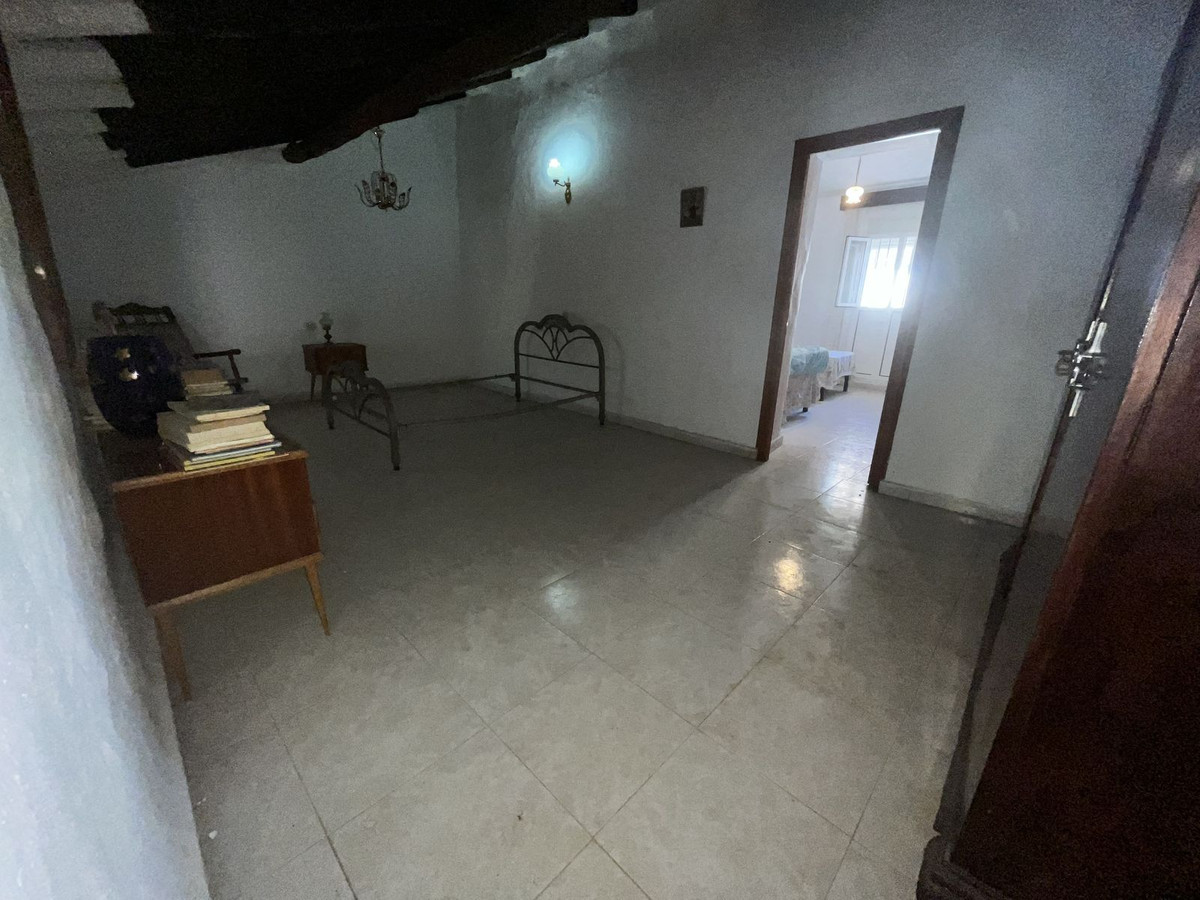 8 Bed Townhouse for sale in Estepona Costa Del Sol, Málaga, Spain