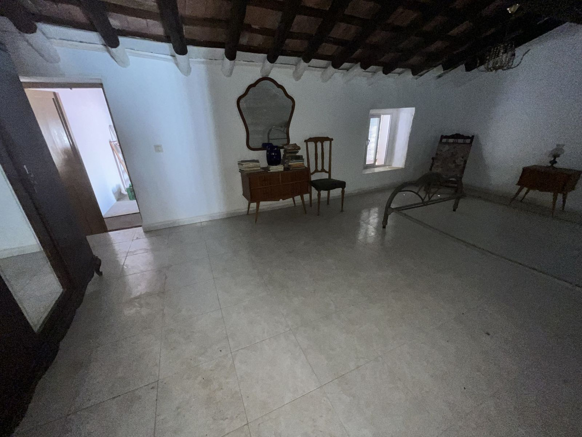 8 Bed Townhouse for sale in Estepona Costa Del Sol, Málaga, Spain
