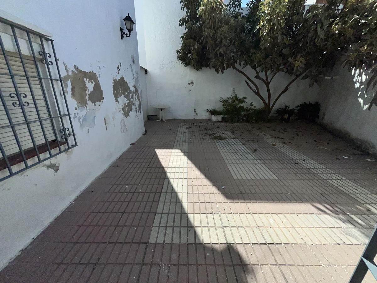 8 Bed Townhouse for sale in Estepona Costa Del Sol, Málaga, Spain