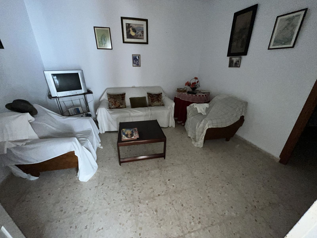 8 Bed Townhouse for sale in Estepona Costa Del Sol, Málaga, Spain