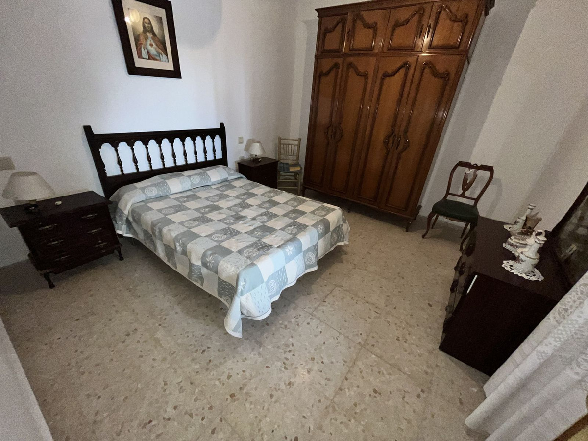 8 Bed Townhouse for sale in Estepona Costa Del Sol, Málaga, Spain