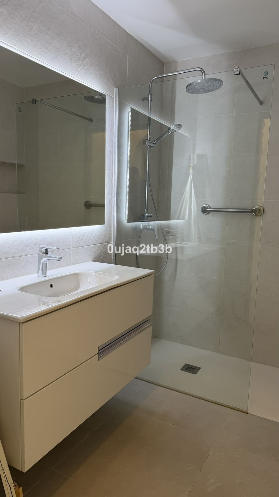 2 Bed Apartment for sale in Nueva Andalucía Costa Del Sol, Málaga, Spain