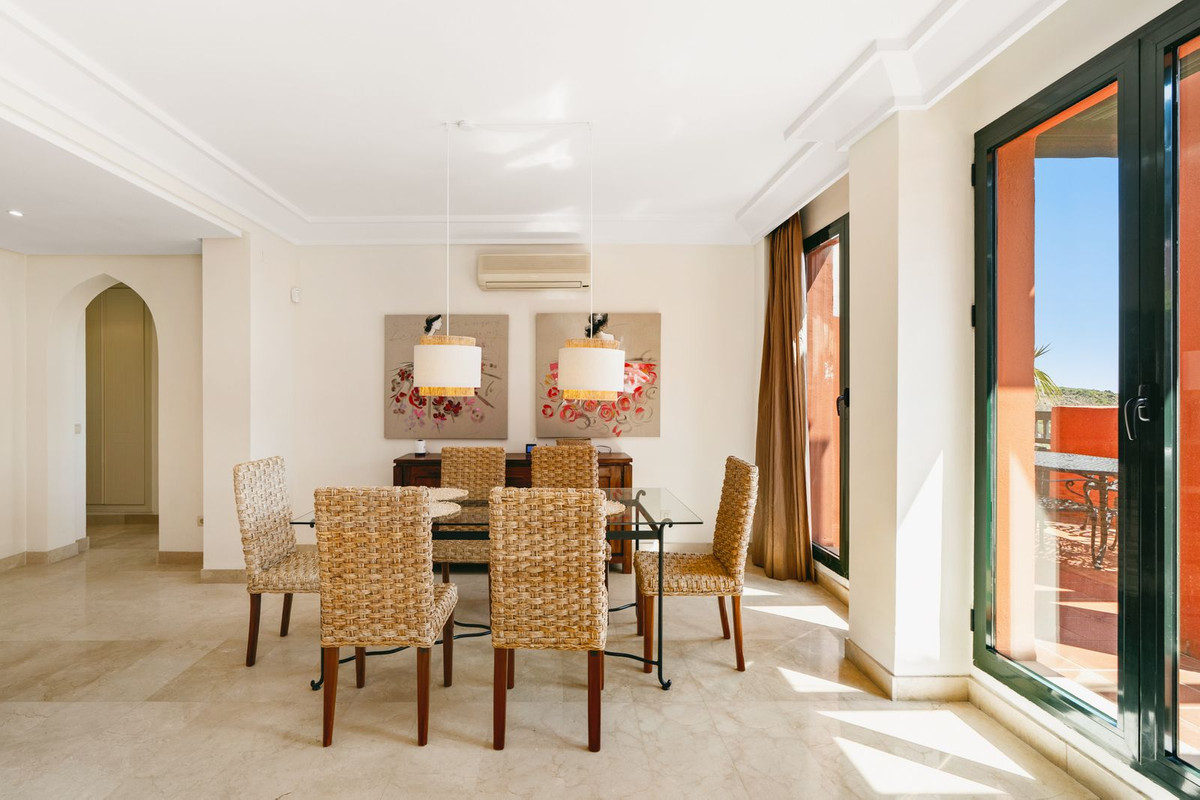 3 Bed Apartment for sale in Calahonda Costa Del Sol, Málaga, Spain