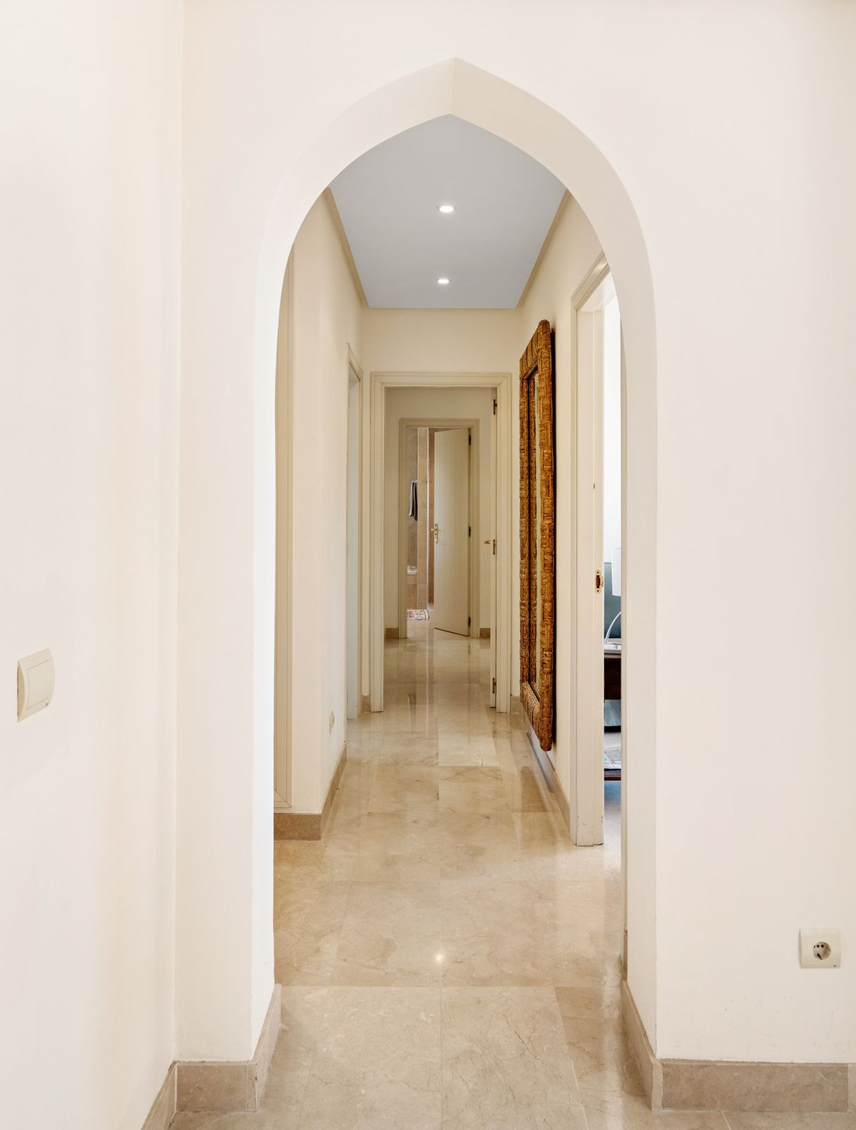 3 Bed Apartment for sale in Calahonda Costa Del Sol, Málaga, Spain