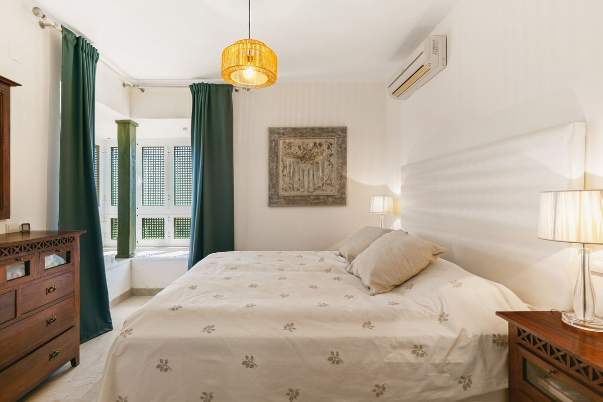 3 Bed Apartment for sale in Calahonda Costa Del Sol, Málaga, Spain