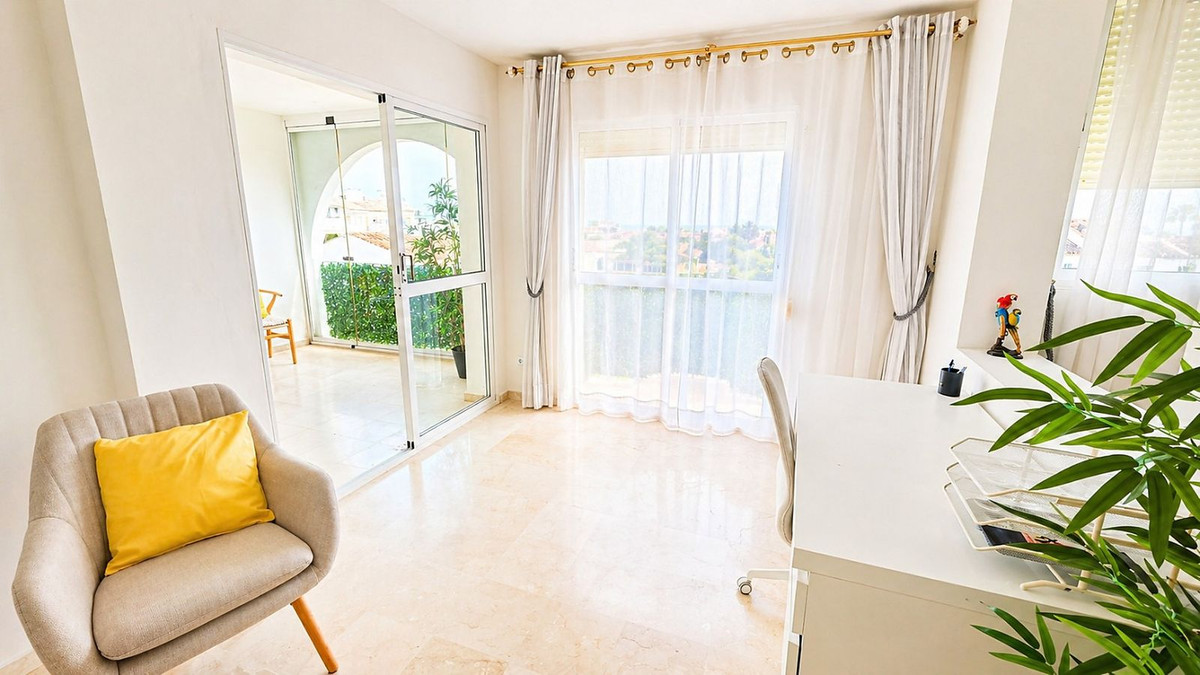 2 Bed Apartment for sale in Atalaya Costa Del Sol, Málaga, Spain