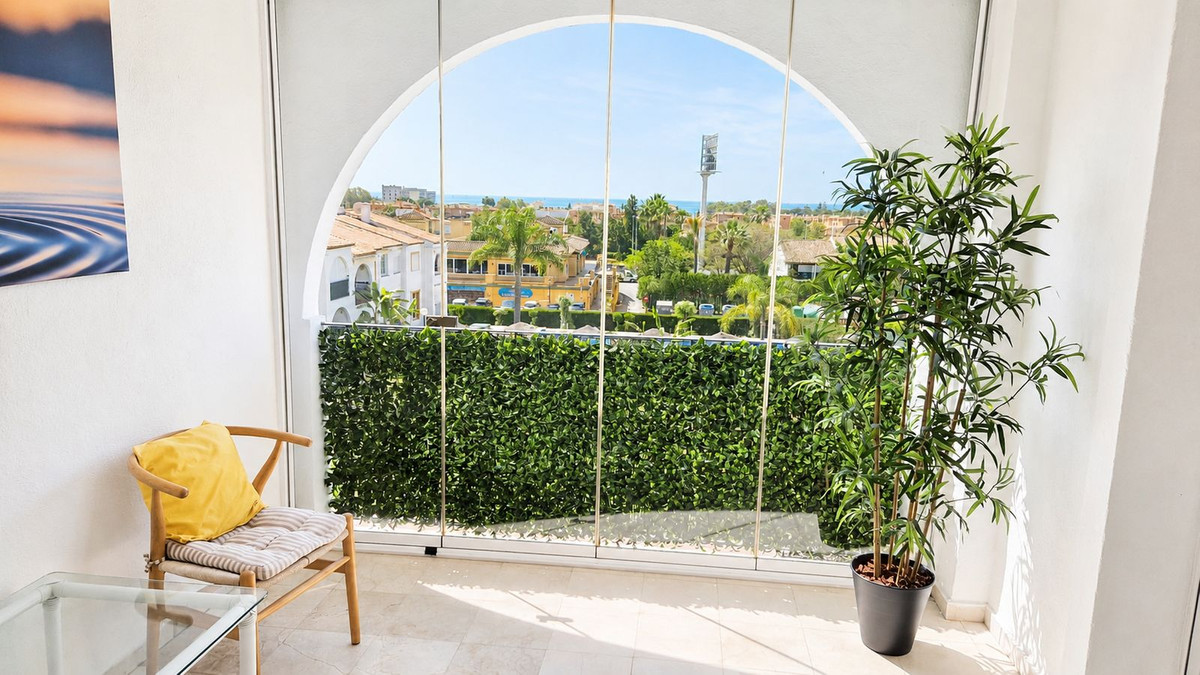 2 Bed Apartment for sale in Atalaya Costa Del Sol, Málaga, Spain