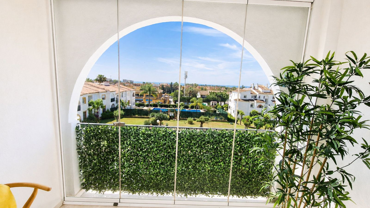 2 Bed Apartment for sale in Atalaya Costa Del Sol, Málaga, Spain