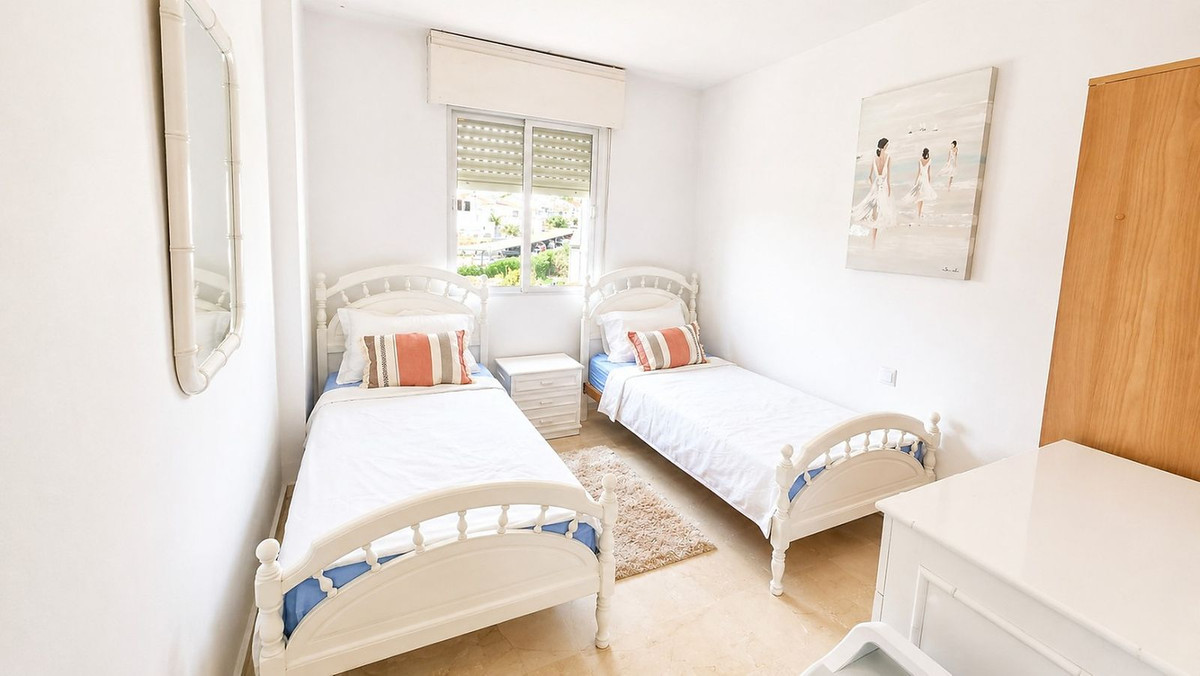 2 Bed Apartment for sale in Atalaya Costa Del Sol, Málaga, Spain