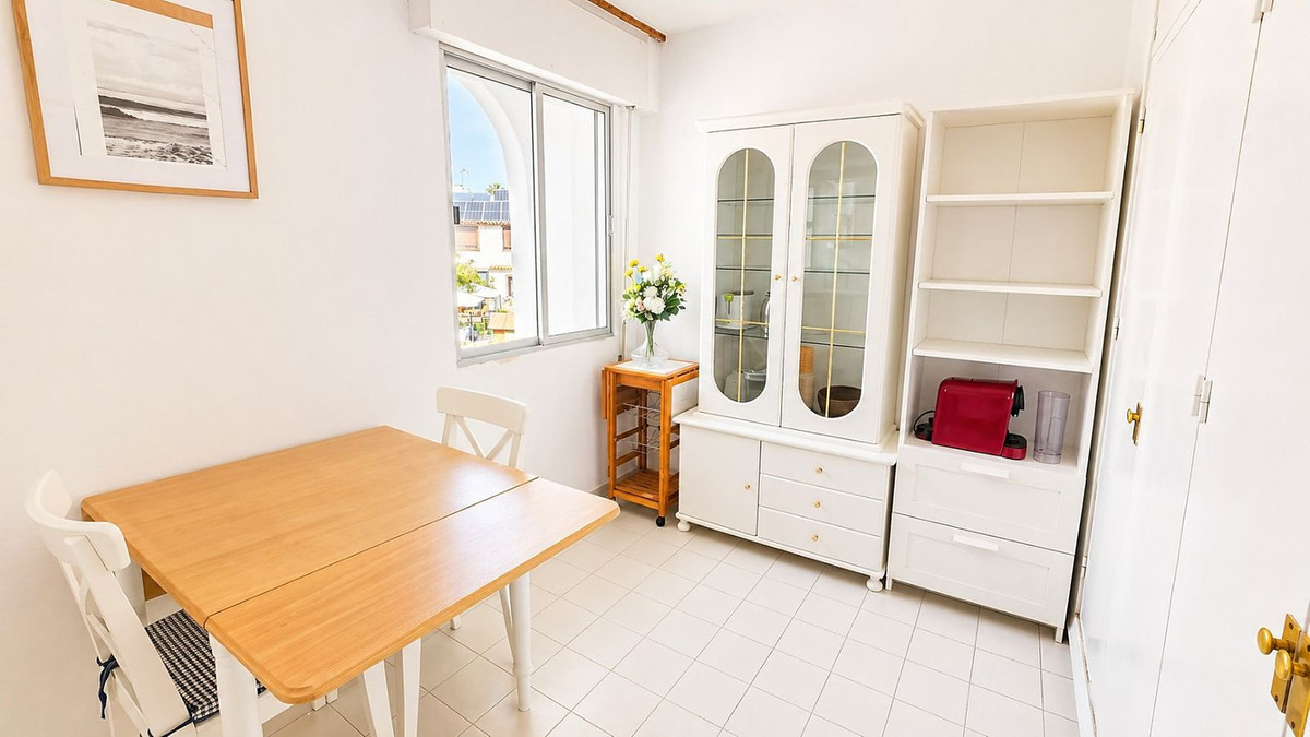 2 Bed Apartment for sale in Atalaya Costa Del Sol, Málaga, Spain