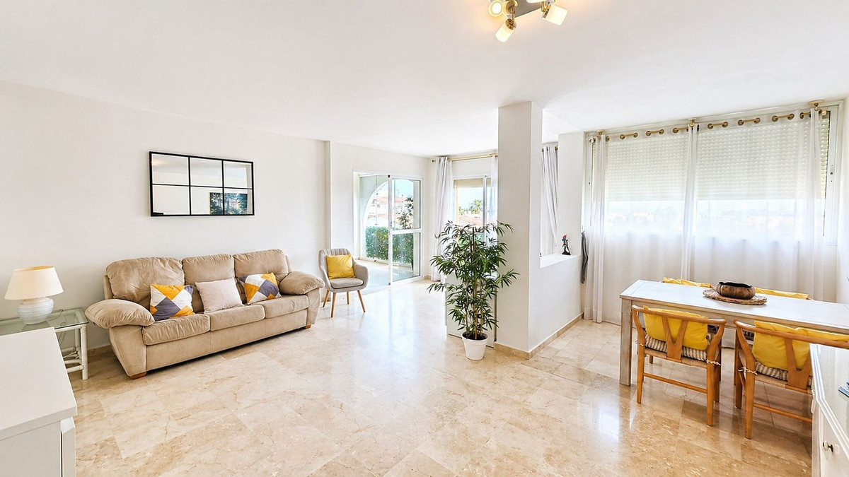 2 Bed Apartment for sale in Atalaya Costa Del Sol, Málaga, Spain