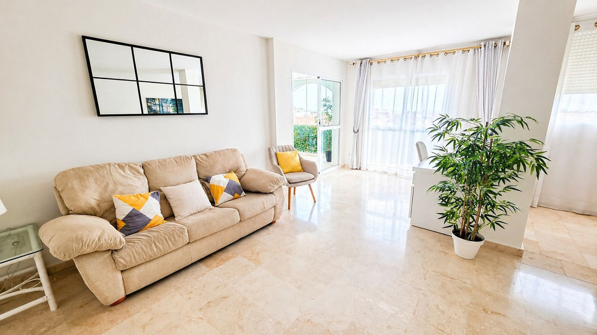 2 Bed Apartment for sale in Atalaya Costa Del Sol, Málaga, Spain