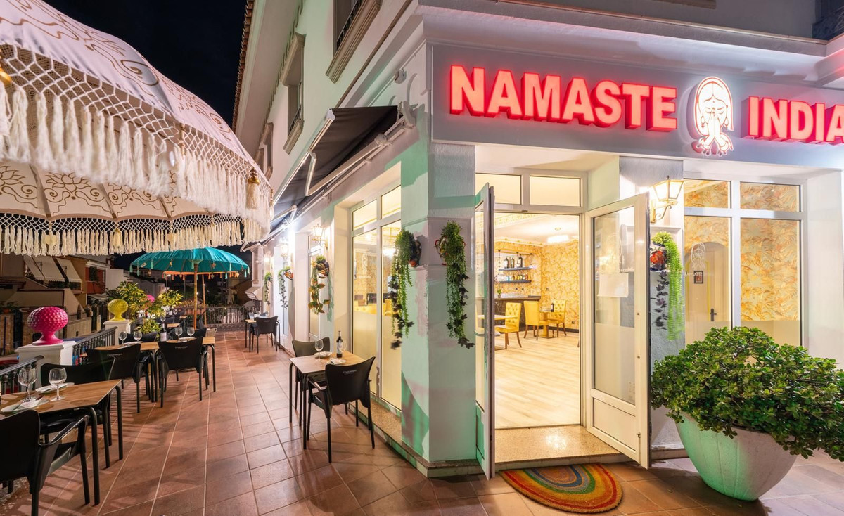 Commercial unit for sale in Elviria Costa Del Sol, Málaga, Spain