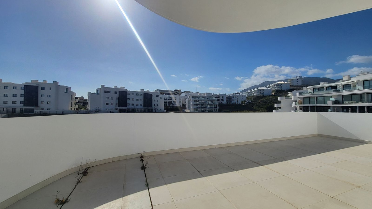 3 Bed Apartment for sale in Fuengirola Costa Del Sol, Málaga, Spain