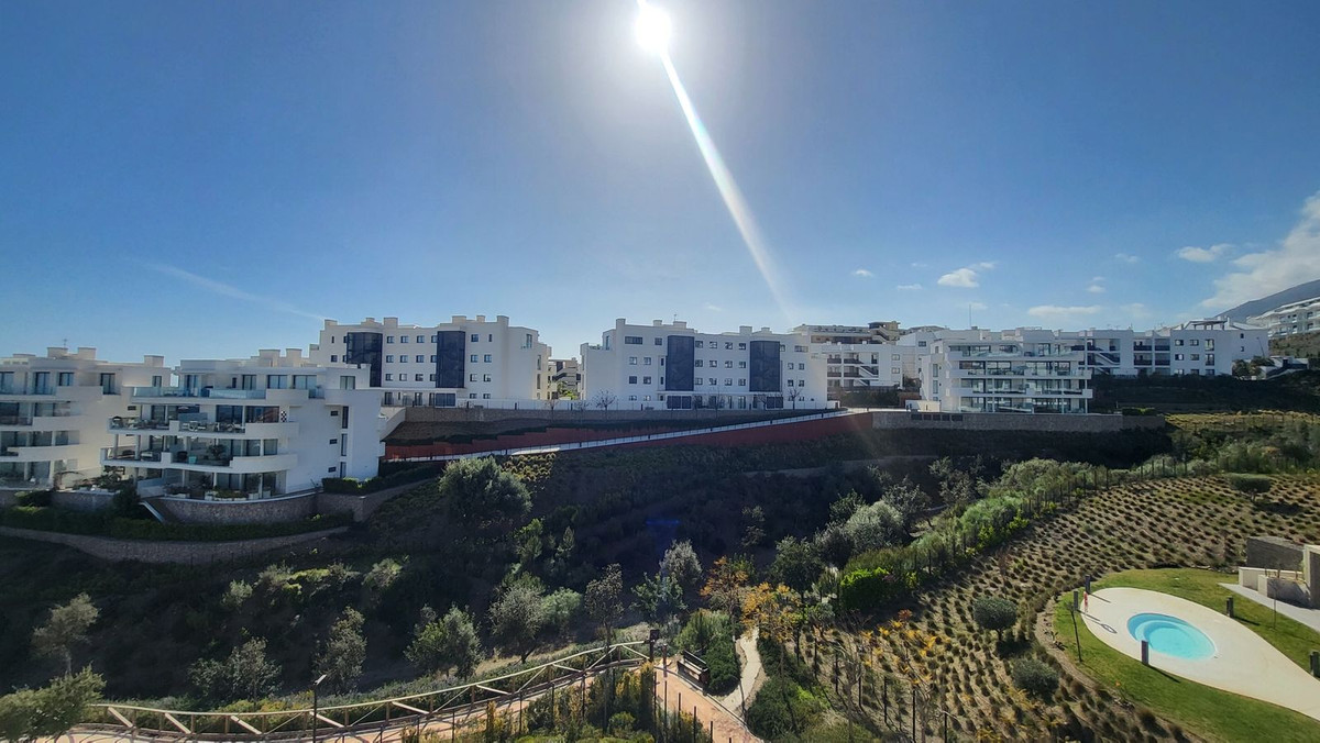 3 Bed Apartment for sale in Fuengirola Costa Del Sol, Málaga, Spain