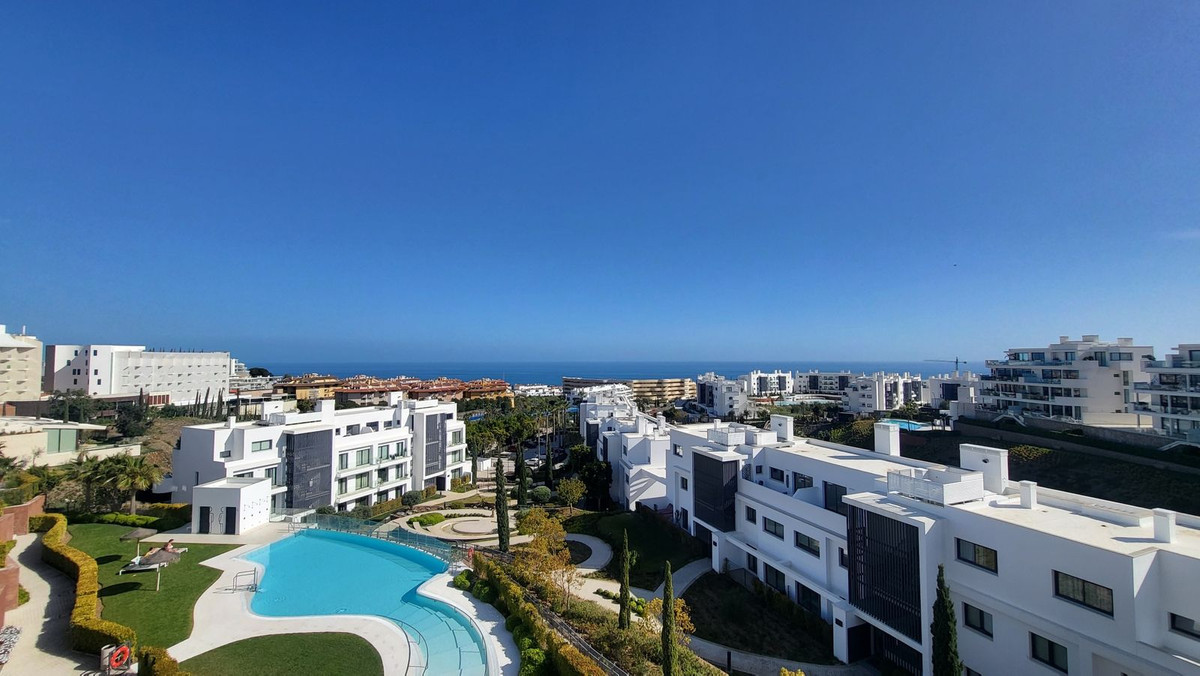 3 Bed Apartment for sale in Fuengirola Costa Del Sol, Málaga, Spain