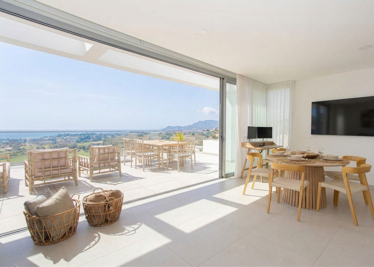 2 Bed Apartment for sale in Mijas Costa Del Sol, Málaga, Spain