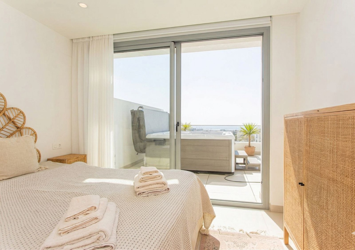 2 Bed Apartment for sale in Mijas Costa Del Sol, Málaga, Spain