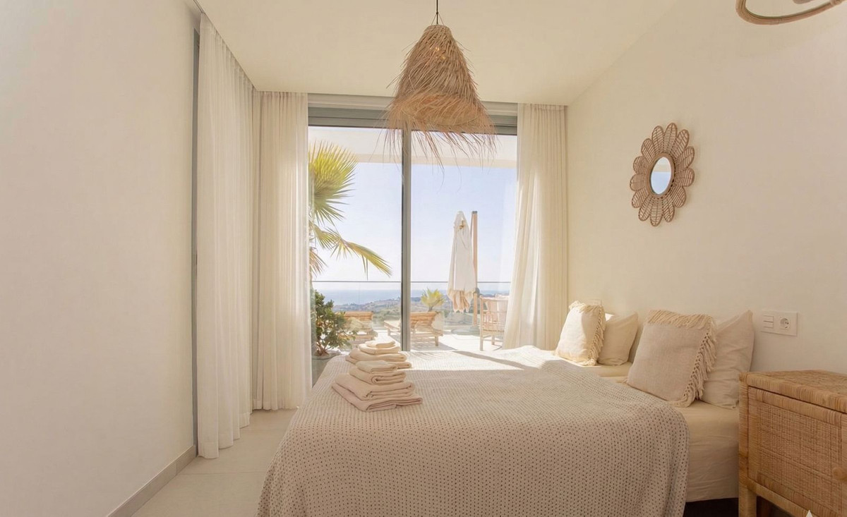 2 Bed Apartment for sale in Mijas Costa Del Sol, Málaga, Spain