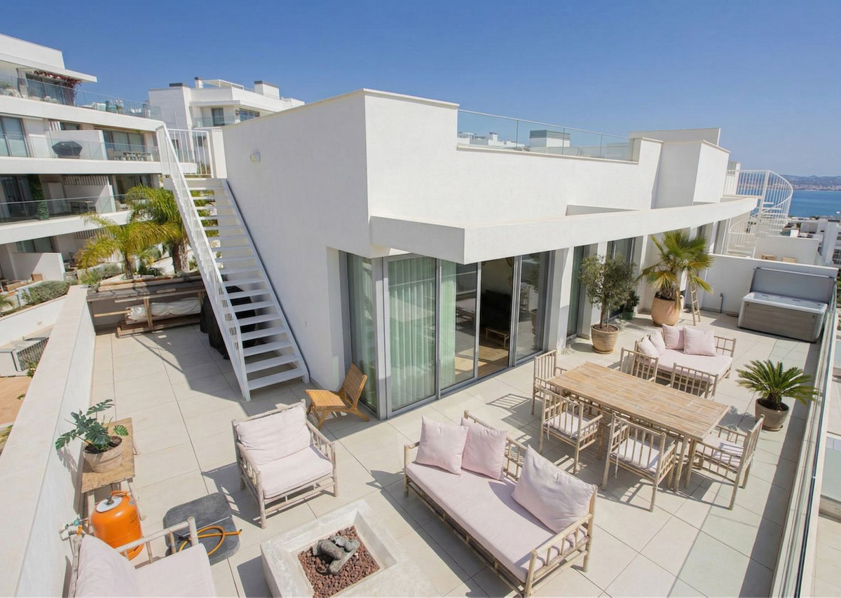 2 Bed Apartment for sale in Mijas Costa Del Sol, Málaga, Spain