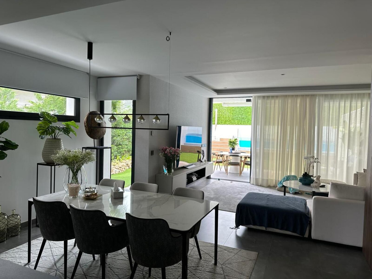 5 Bed Townhouse for sale in Puerto Banús Costa Del Sol, Málaga, Spain