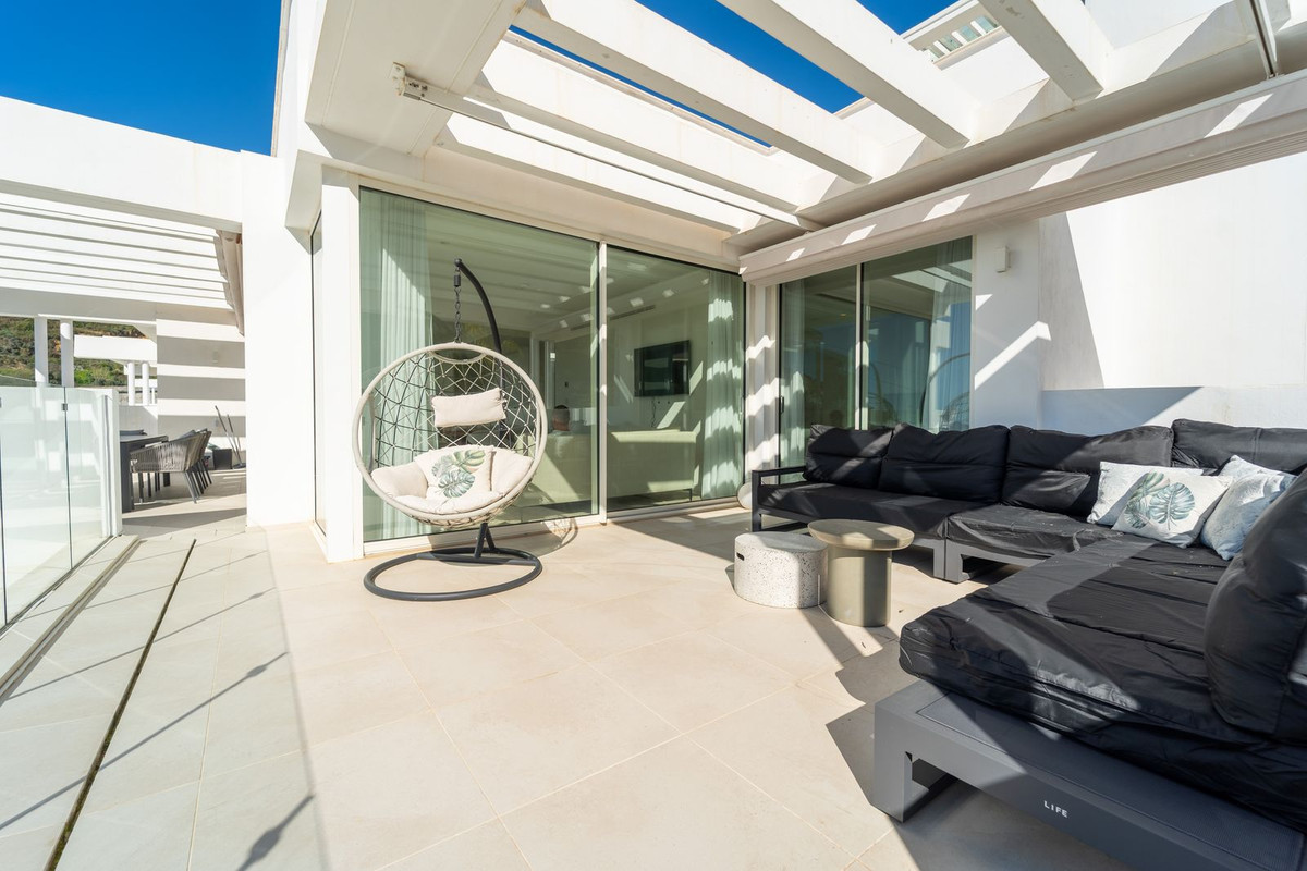 3 Bed Apartment for sale in Marbella Costa Del Sol, Málaga, Spain
