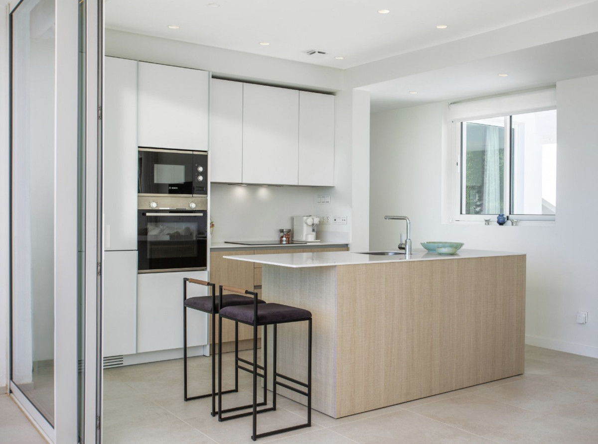 3 Bed Apartment for sale in Marbella Costa Del Sol, Málaga, Spain