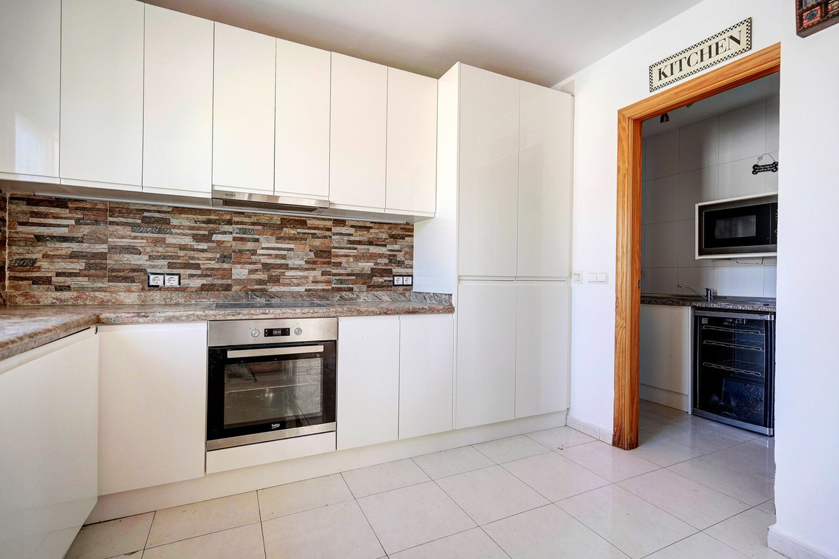 4 Bed Townhouse for sale in Torreblanca Costa Del Sol, Málaga, Spain