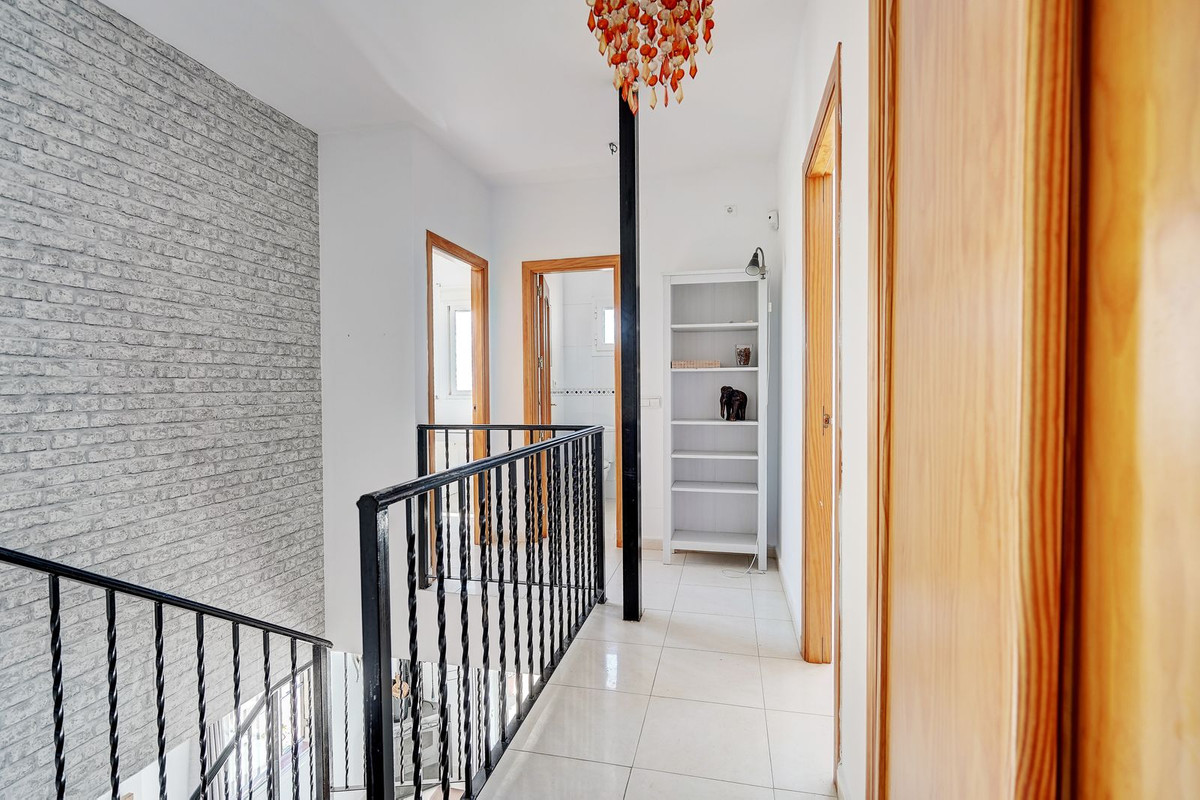 4 Bed Townhouse for sale in Torreblanca Costa Del Sol, Málaga, Spain