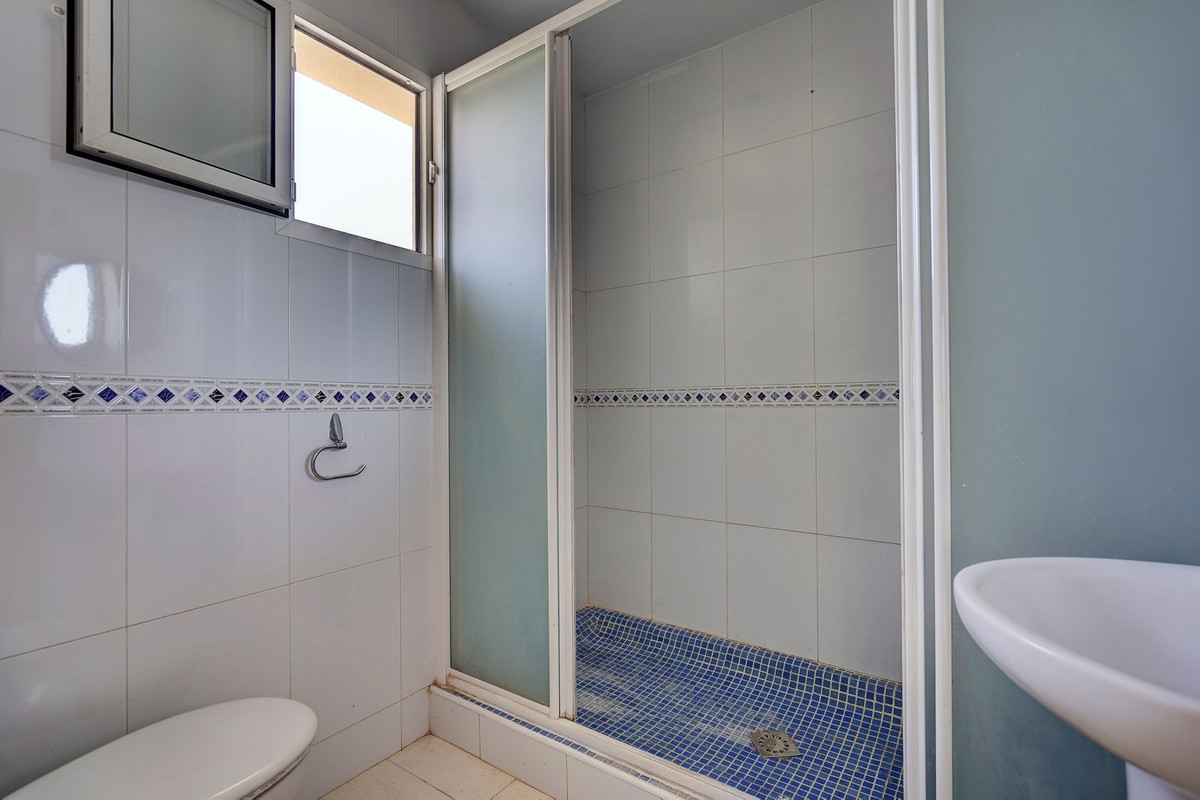 4 Bed Townhouse for sale in Torreblanca Costa Del Sol, Málaga, Spain