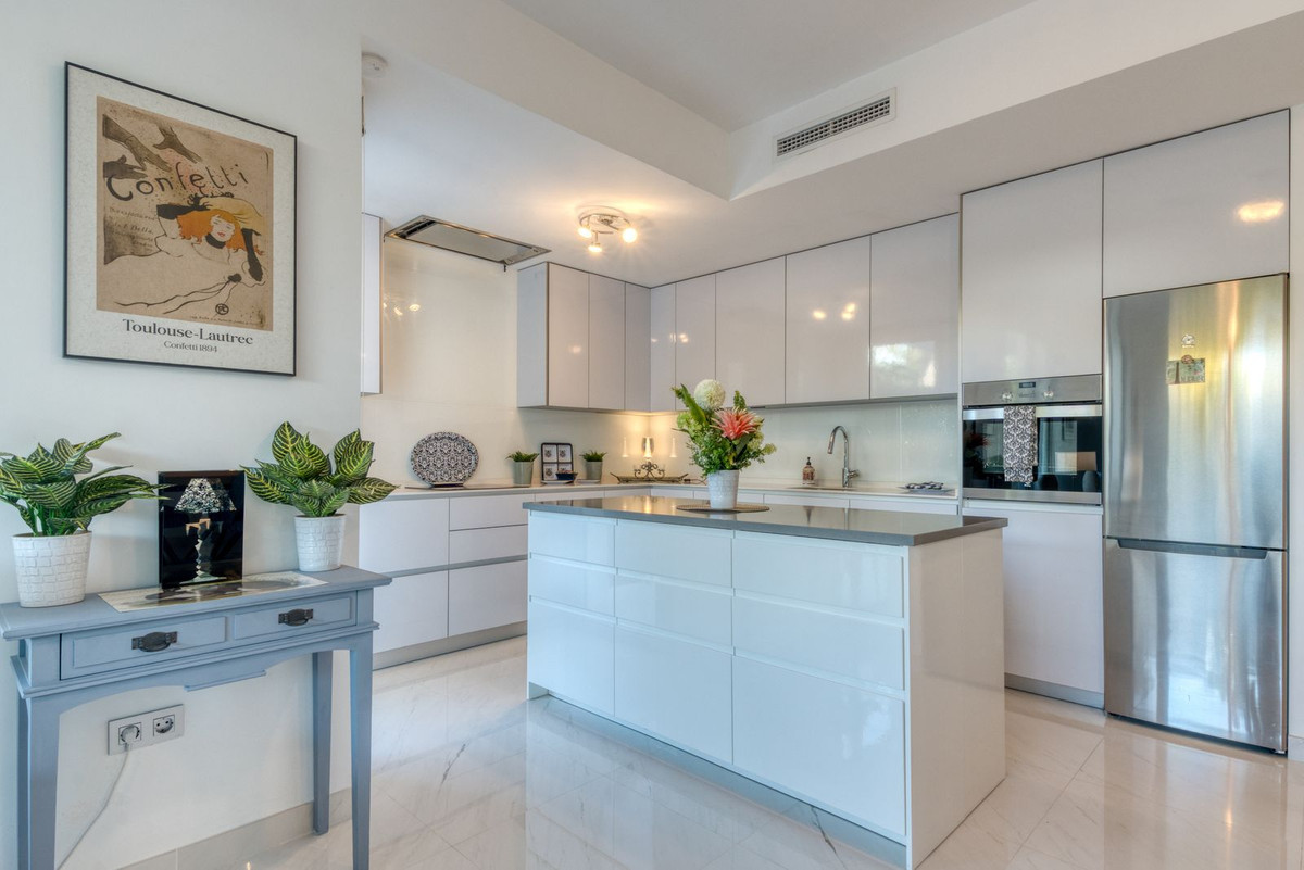 3 Bed Apartment for sale in Bel Air Costa Del Sol, Málaga, Spain