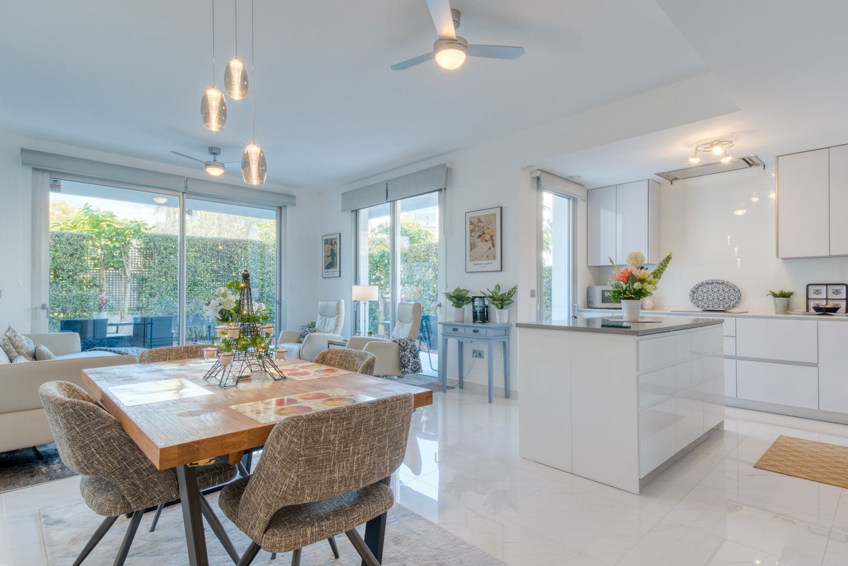 3 Bed Apartment for sale in Bel Air Costa Del Sol, Málaga, Spain