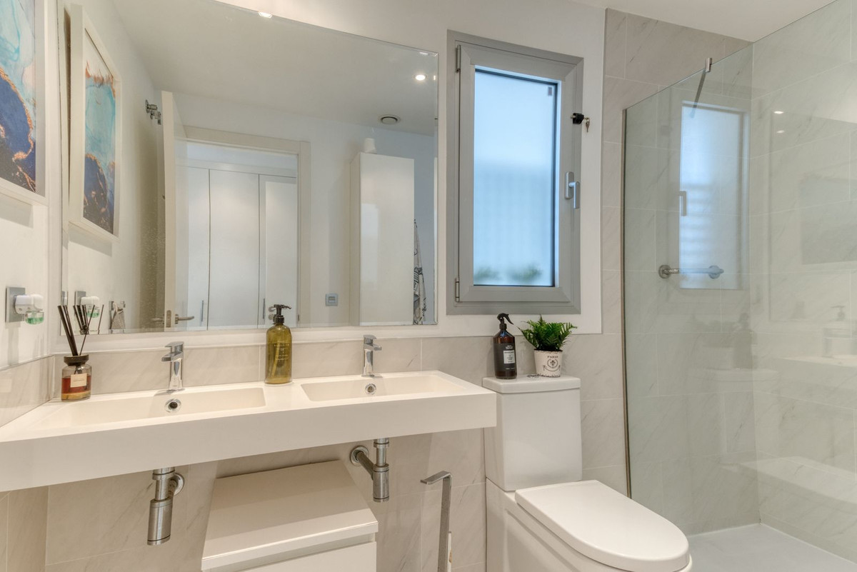 3 Bed Apartment for sale in Bel Air Costa Del Sol, Málaga, Spain