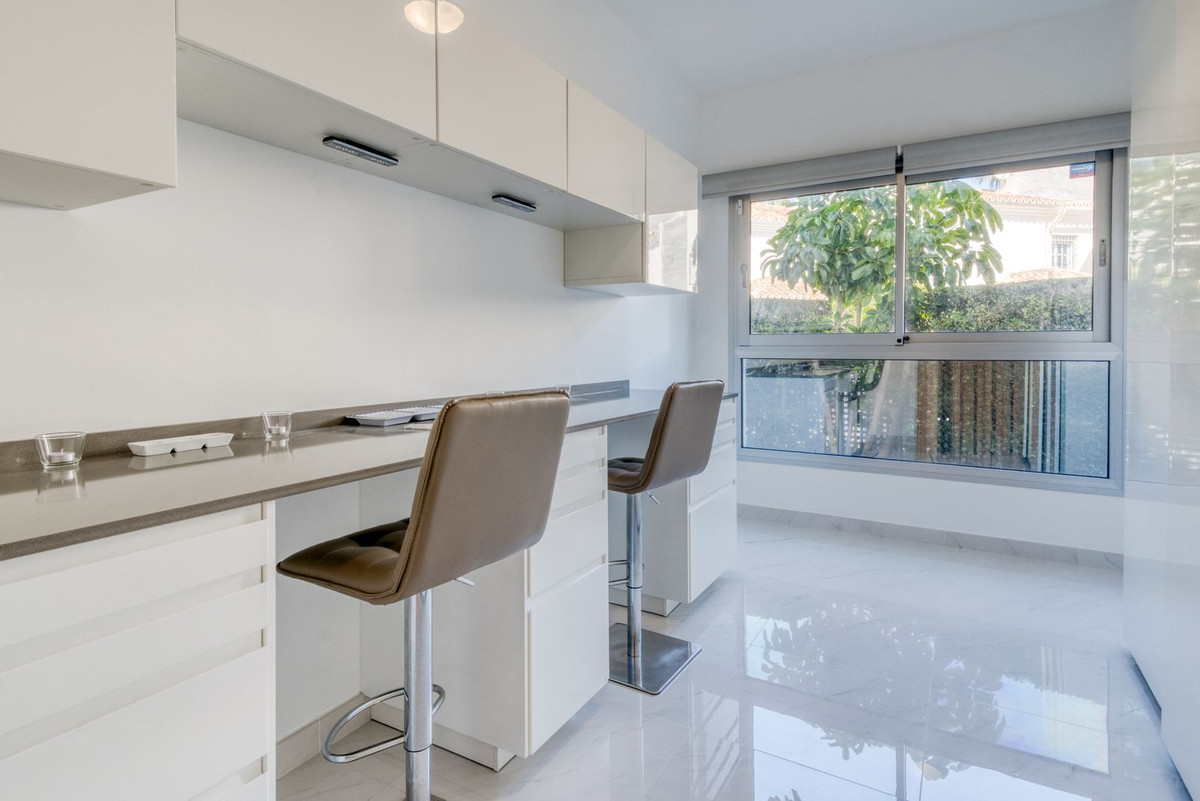 3 Bed Apartment for sale in Bel Air Costa Del Sol, Málaga, Spain