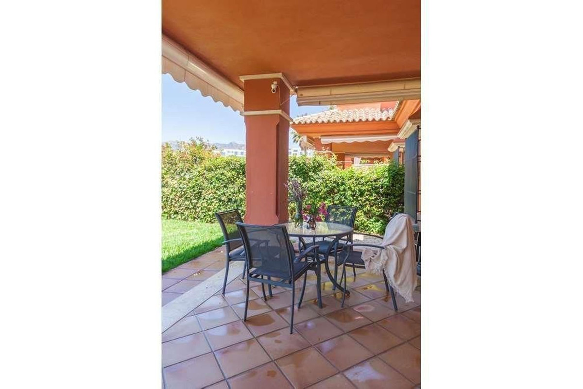 Se vende Villa - Chalet de 3 dormitorios en Costa Del Sol, Málaga, España