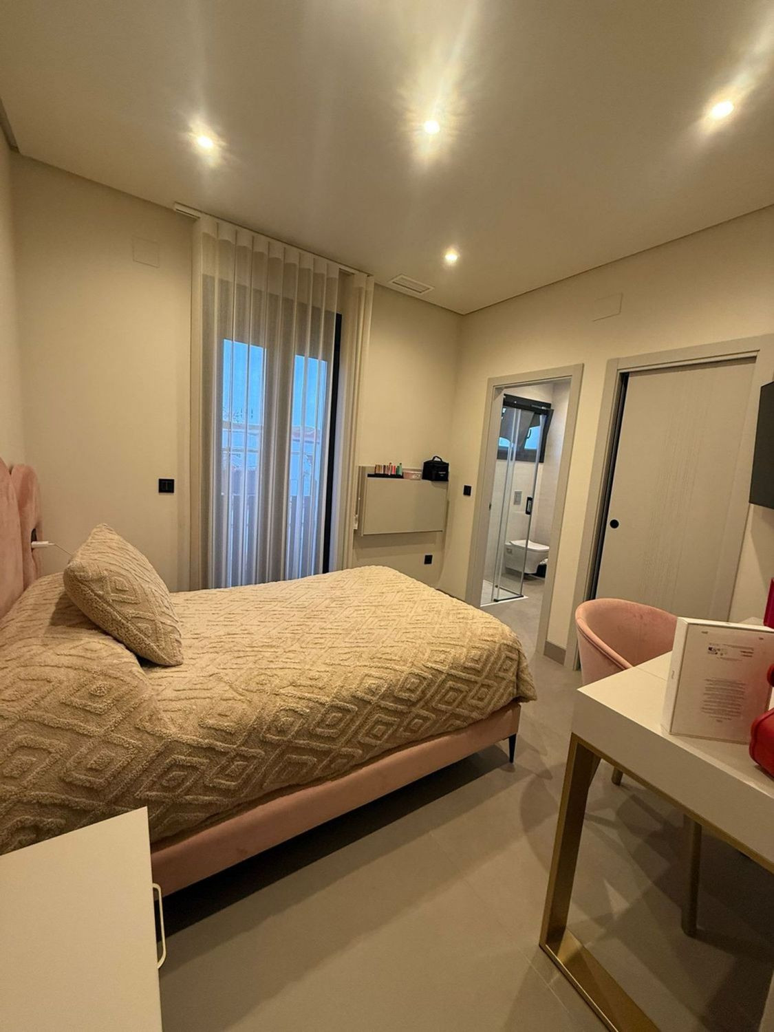 4 Bed Townhouse for sale in La Línea Costa Del Sol, Cádiz, Spain
