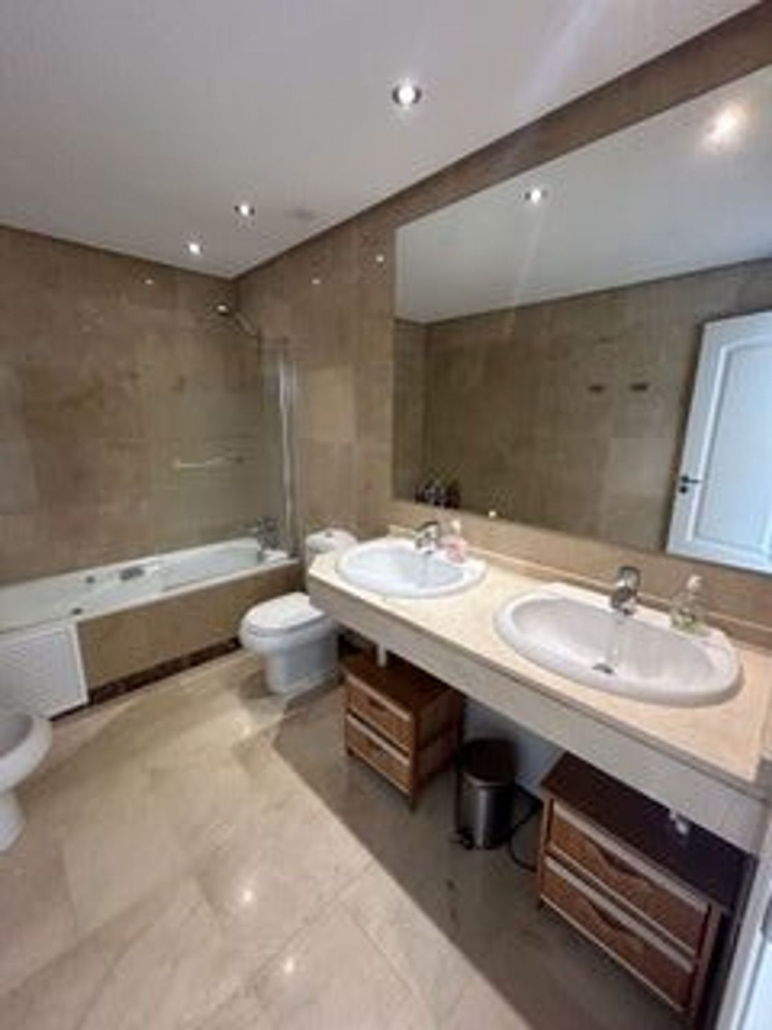 Se vende Ático de 2 dormitorios en Costa Del Sol, Cadiz, España