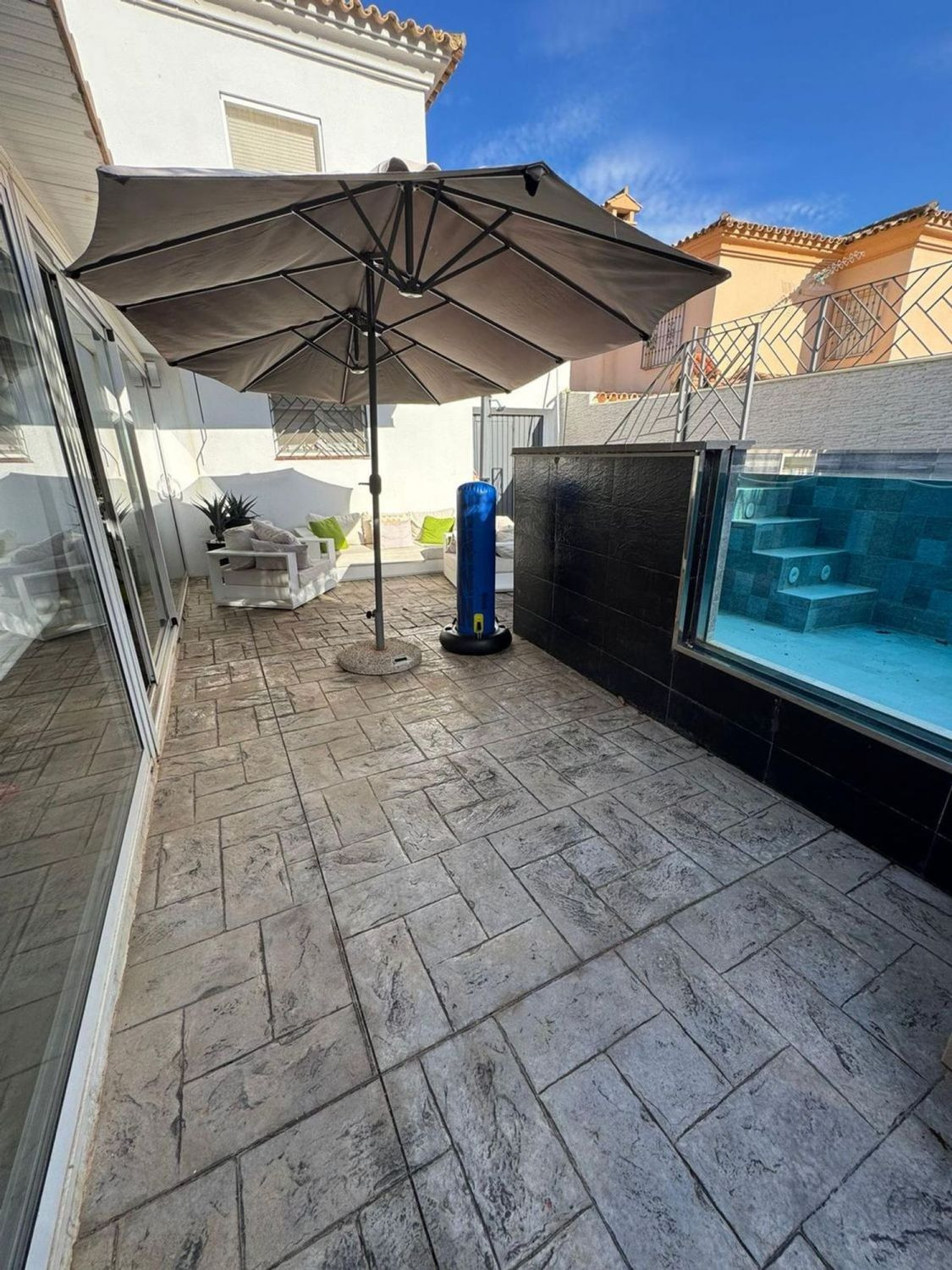 3 Bed Townhouse for sale in La Línea Costa Del Sol, Cádiz, Spain